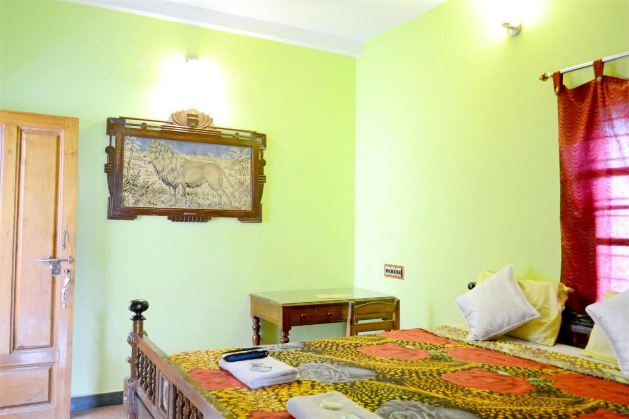 A La Villa Creole Пондичери Екстериор снимка
