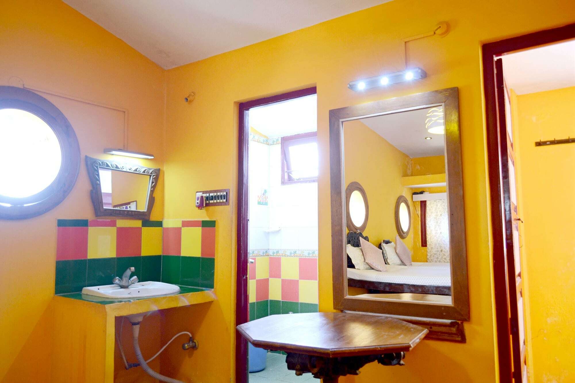 A La Villa Creole Пондичери Екстериор снимка